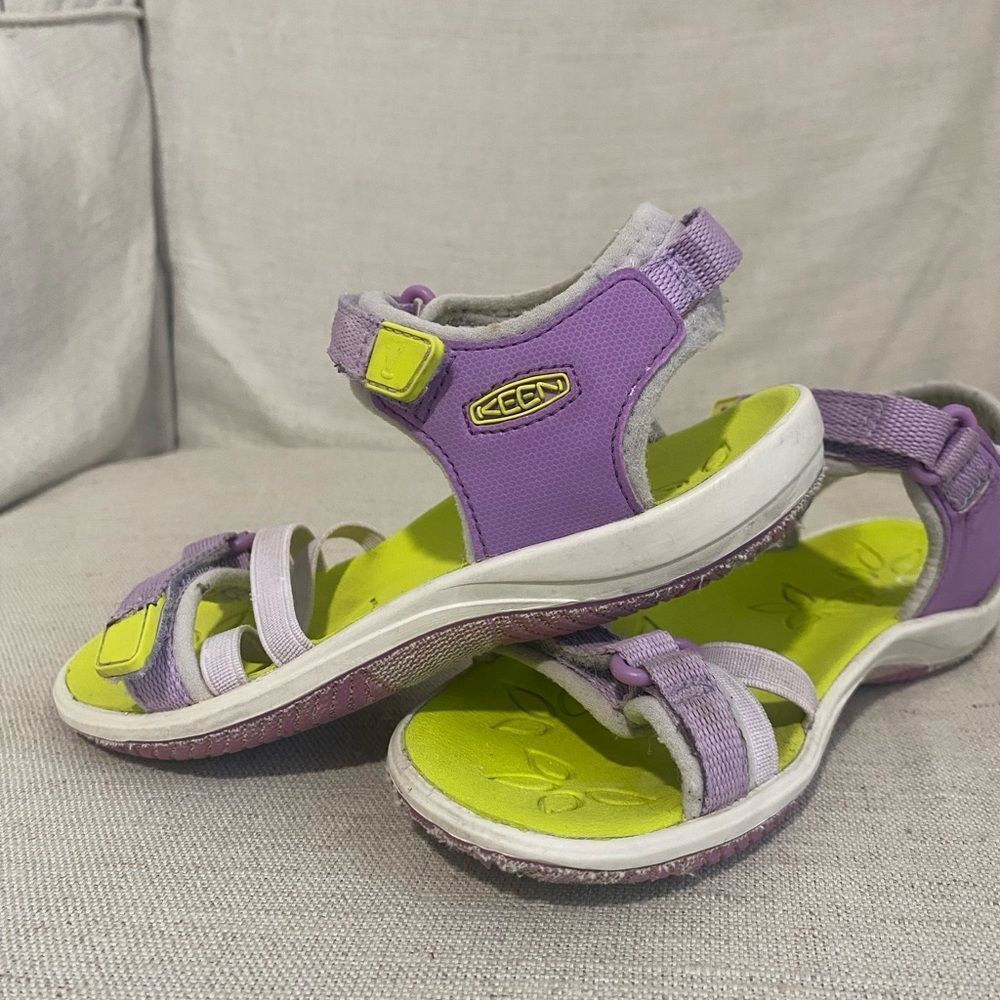 Girls KEEN Unisex-Child Verano Open Toe Sandal Size 11